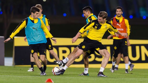 pulisic-gundogan-dortmund.jpg